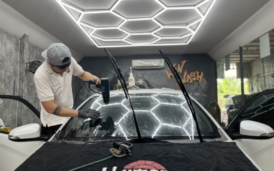 Phủ phim cách nhiệt LLUMAR tại Win Wash Auto